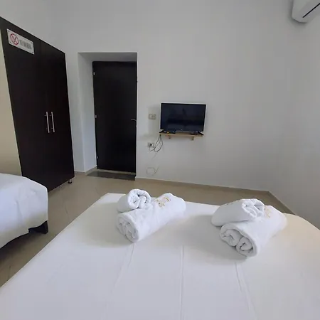 Villa-leandro Hotell