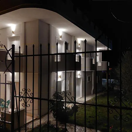 Hotell Villa-leandro Ksamil