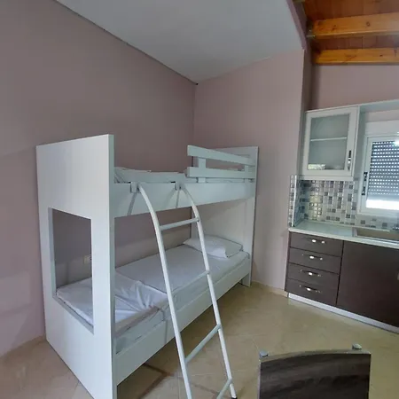 Villa-leandro * Ksamil