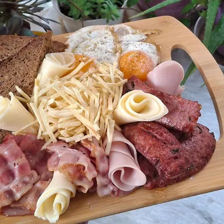 Villa-leandro 호텔 사밀